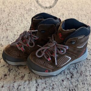 Vasque Kids Brown and Gray Boots size 12